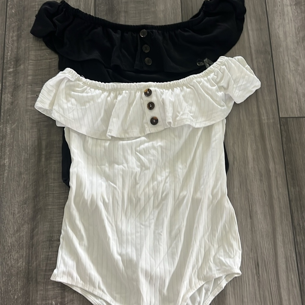 Ardene white shirts LOT OF 2